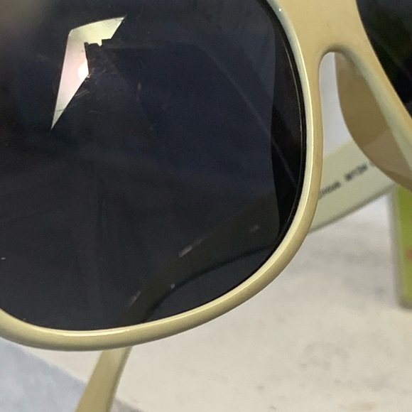 Electric circus Toronto swag sunglasses. - Picture 5 of 6